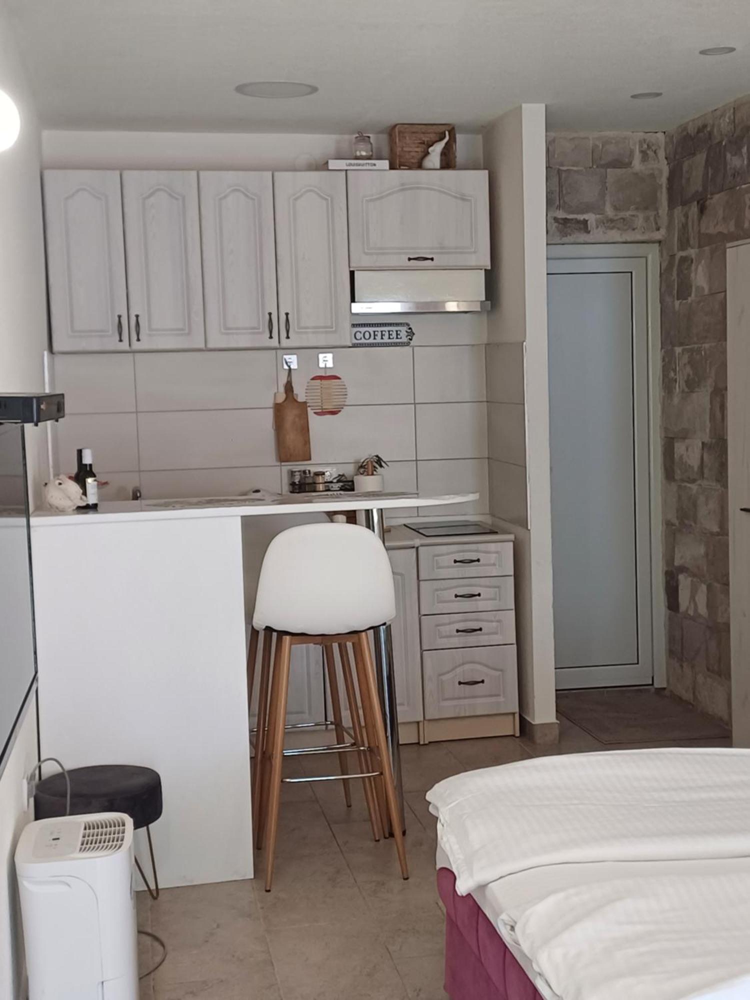 Apartments Visit ペラスト エクステリア 写真
